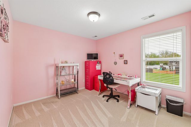 6002 NW 52nd Street, Johnston, IA 50131