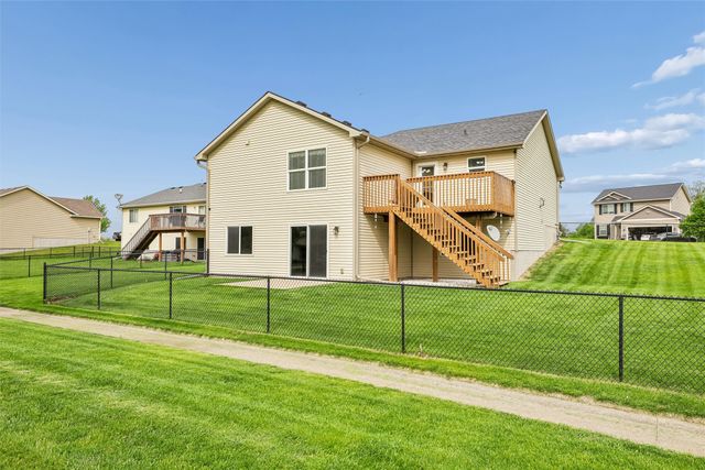 6002 NW 52nd Street, Johnston, IA 50131