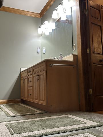 1361 E 10th St, Cookeville, TN 38501