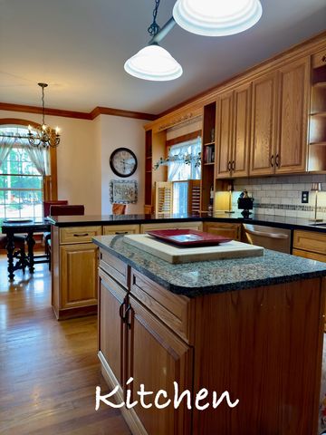 1361 E 10th St, Cookeville, TN 38501