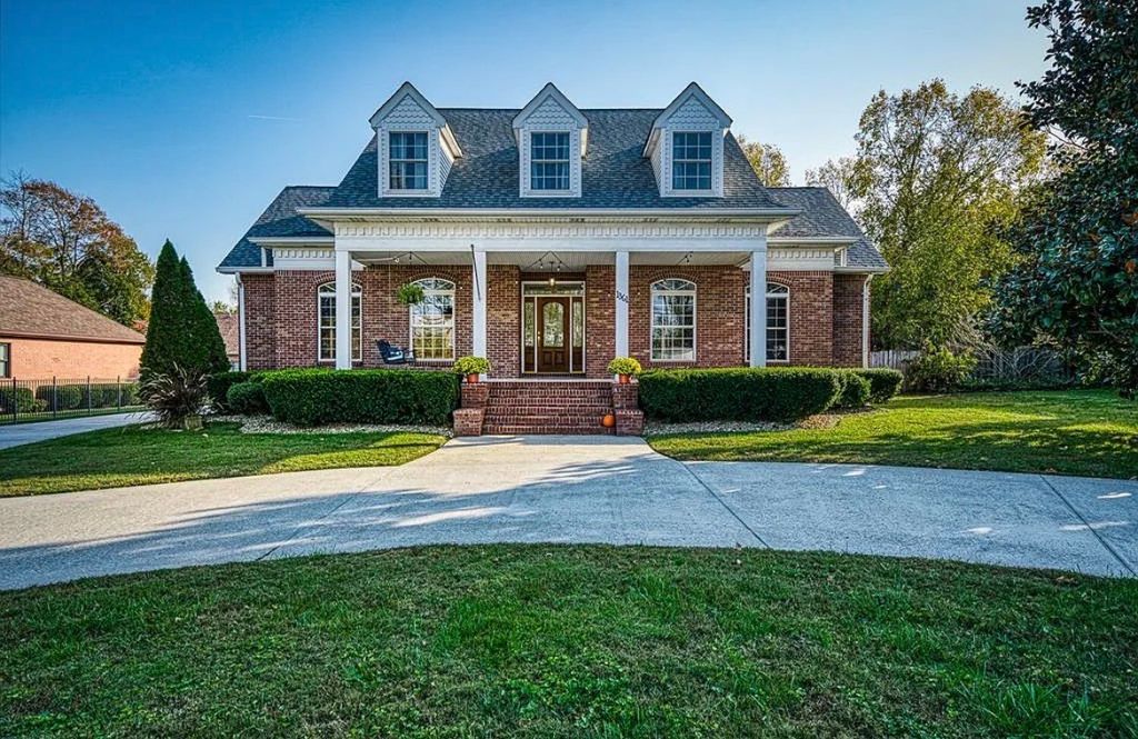 1361 E 10th St, Cookeville, TN 38501