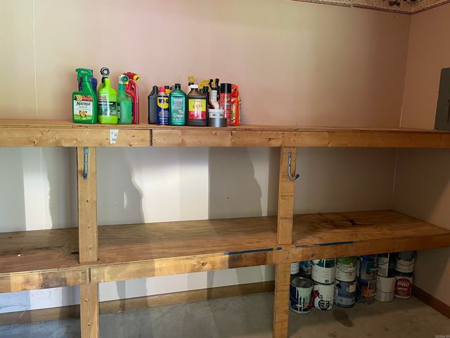 214 Chick Ln, Little Rock, AR 72206