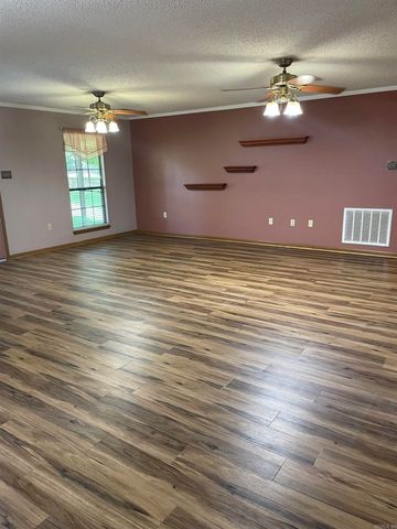 214 Chick Ln, Little Rock, AR 72206