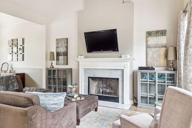 2701 N Highlands Dr, Nashville, TN 37221