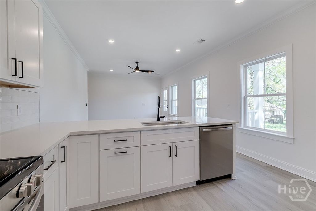Image 14 of property listing at 1615 Le Grand Street, Savannah, GA 31401