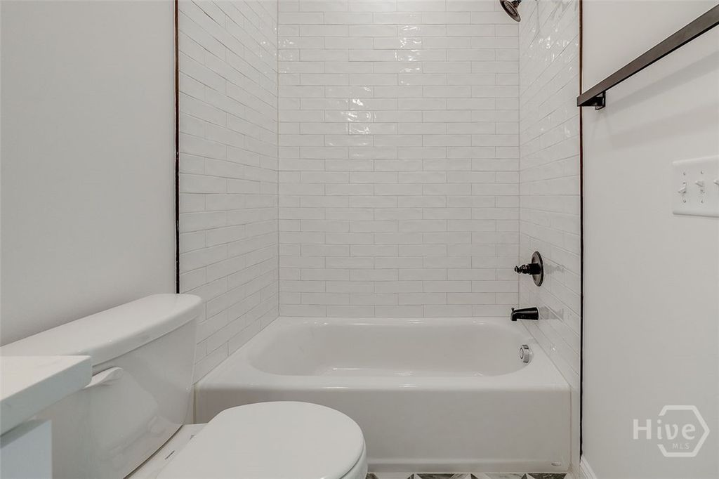 Image 17 of property listing at 1615 Le Grand Street, Savannah, GA 31401