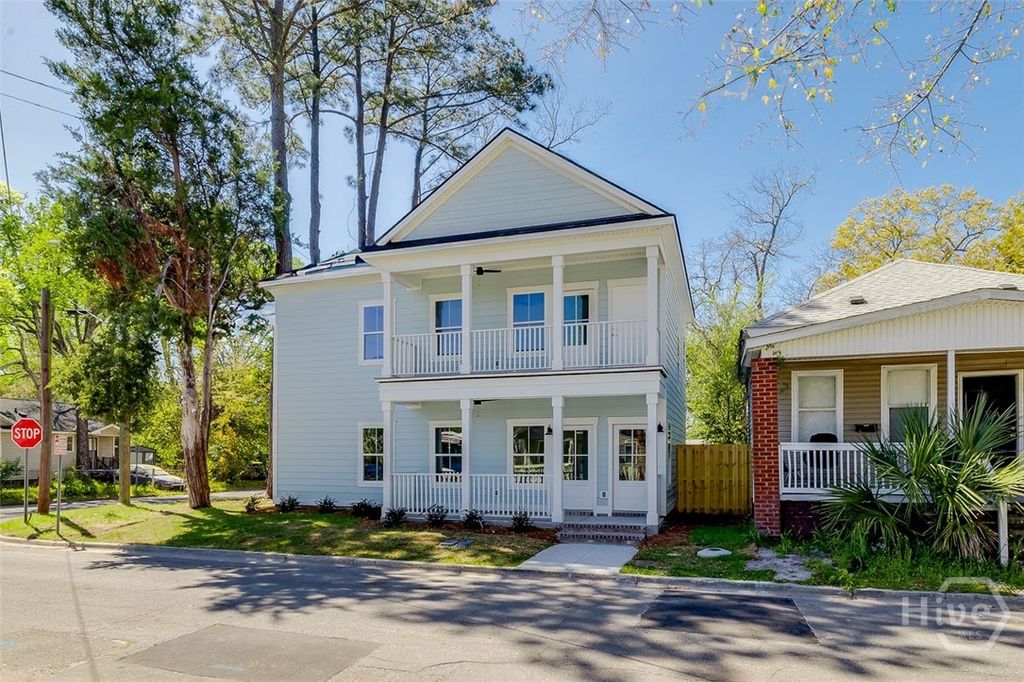 Image 3 of property listing at 1615 Le Grand Street, Savannah, GA 31401