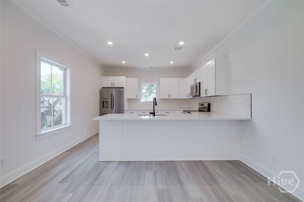 Image 9 of property listing at 1615 Le Grand Street, Savannah, GA 31401