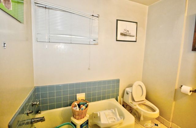 5831 Riverton Avenue, North Hollywood, CA 91601