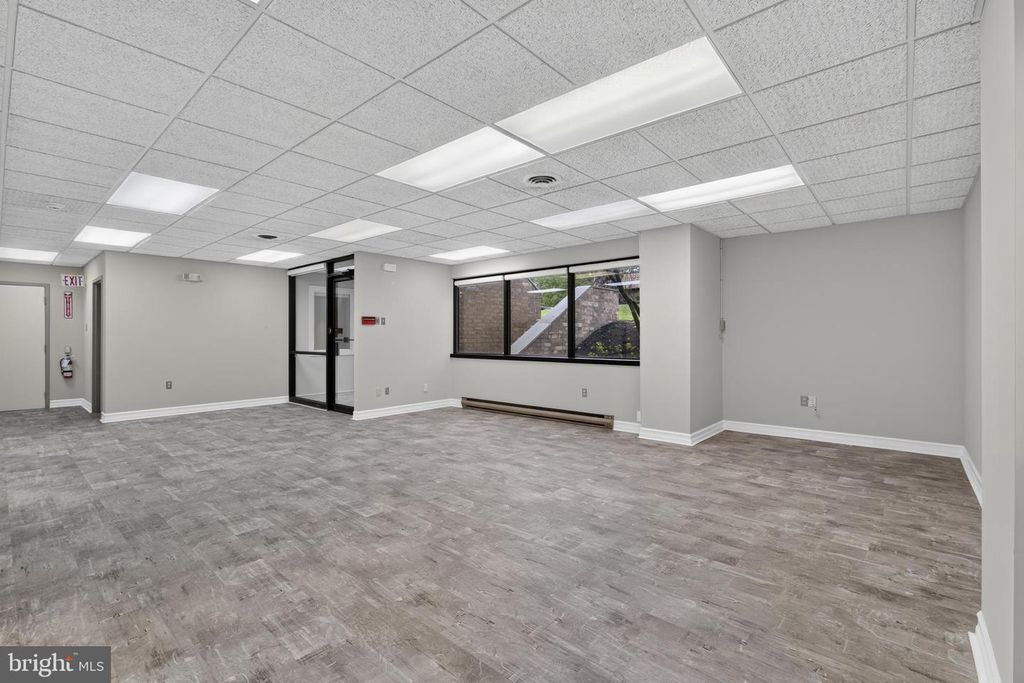 728 SPRINGDALE DR, EXTON, PA 19341 — photo 4