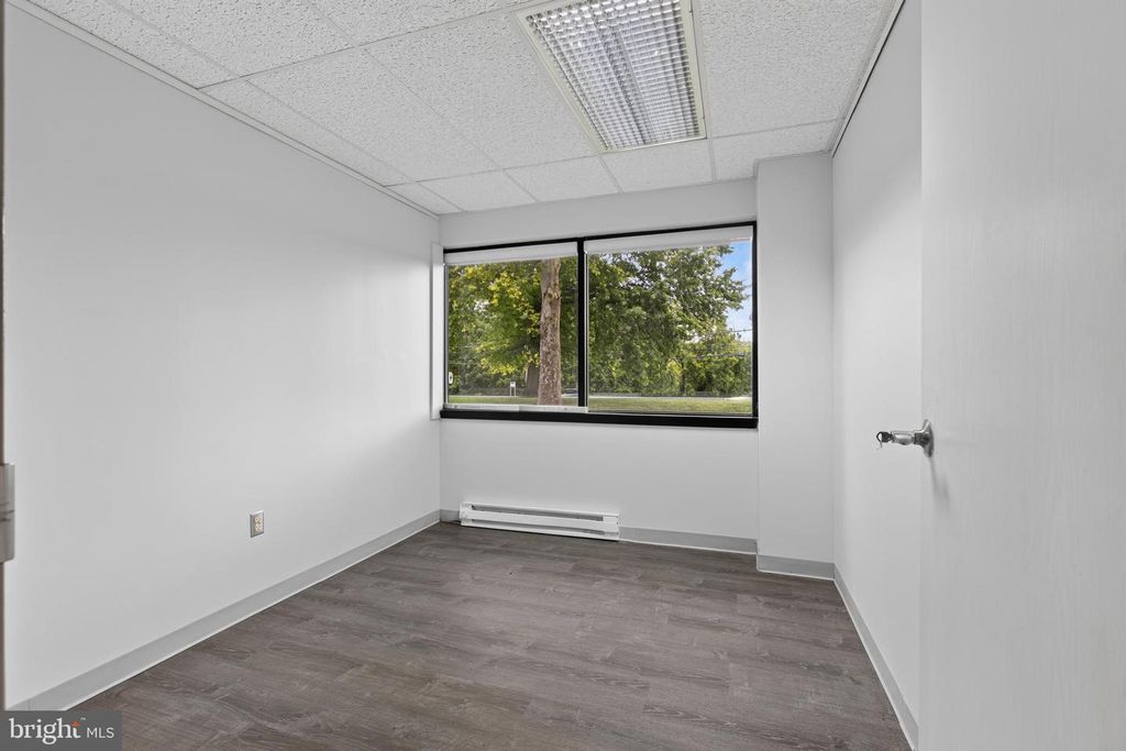 728 SPRINGDALE DR, EXTON, PA 19341 — photo 5