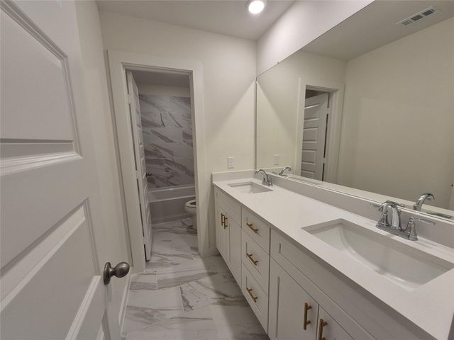 419 Zeus Mountains Drive, Crosby, TX 77532