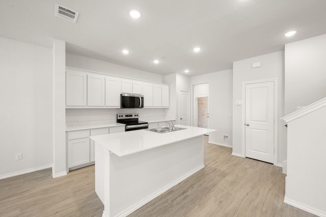 4504 Avion Drive, Sanger, TX 76266