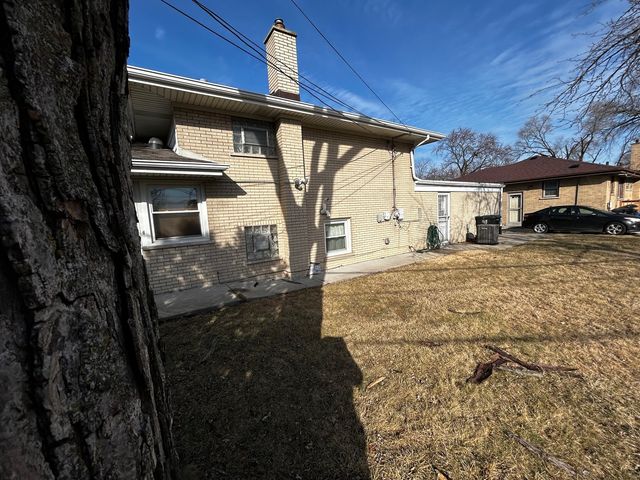 865 E 165th Street, South Holland, IL 60473