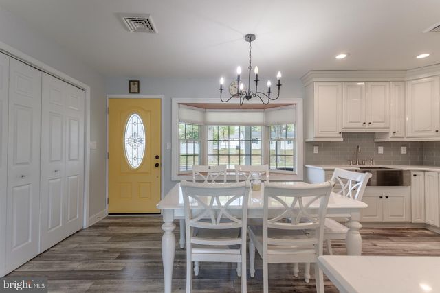 80 THORNRIDGE DR, Levittown, PA 19054