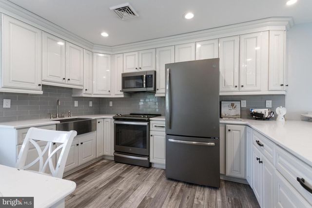 80 THORNRIDGE DR, Levittown, PA 19054