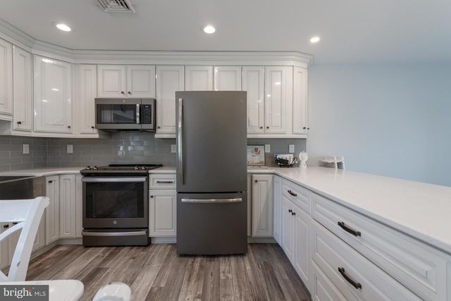 80 THORNRIDGE DR, Levittown, PA 19054