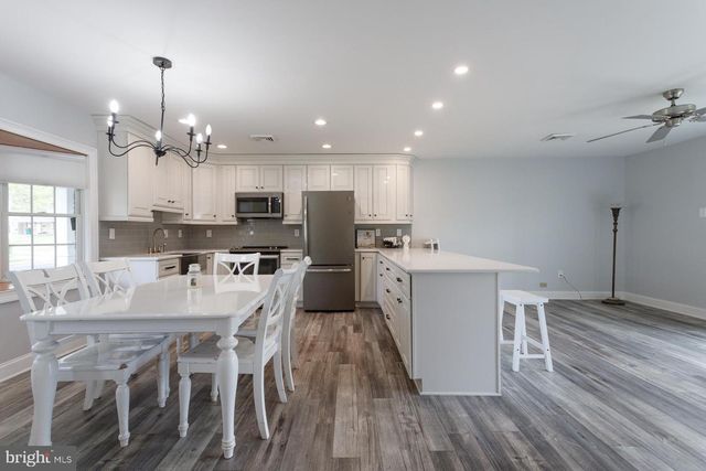 80 THORNRIDGE DR, Levittown, PA 19054