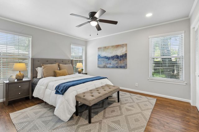 1812 Swan Drive, Dallas, TX 75228