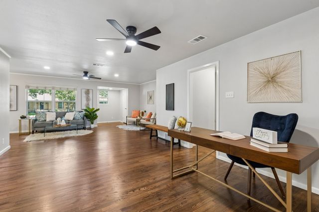 1812 Swan Drive, Dallas, TX 75228