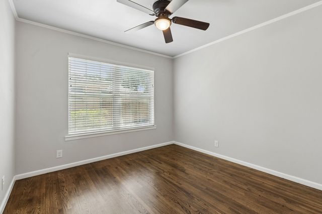 1812 Swan Drive, Dallas, TX 75228