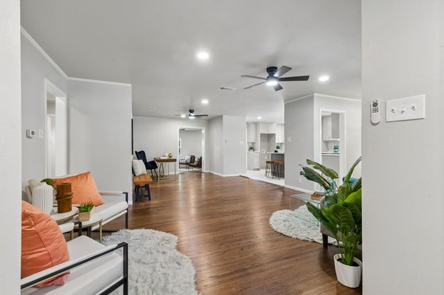 1812 Swan Drive, Dallas, TX 75228