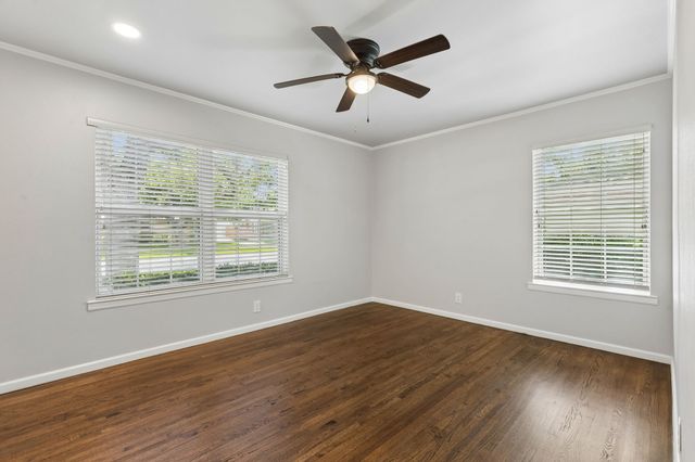 1812 Swan Drive, Dallas, TX 75228