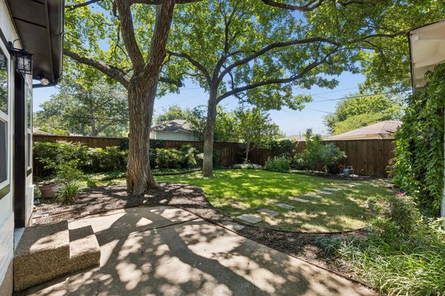 1812 Swan Drive, Dallas, TX 75228