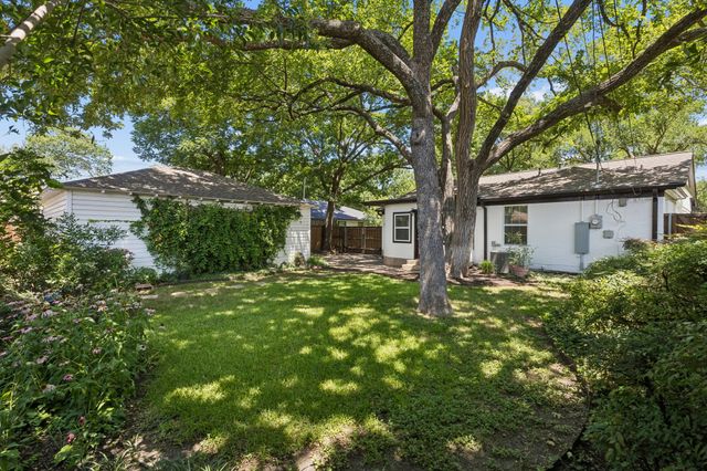 1812 Swan Drive, Dallas, TX 75228