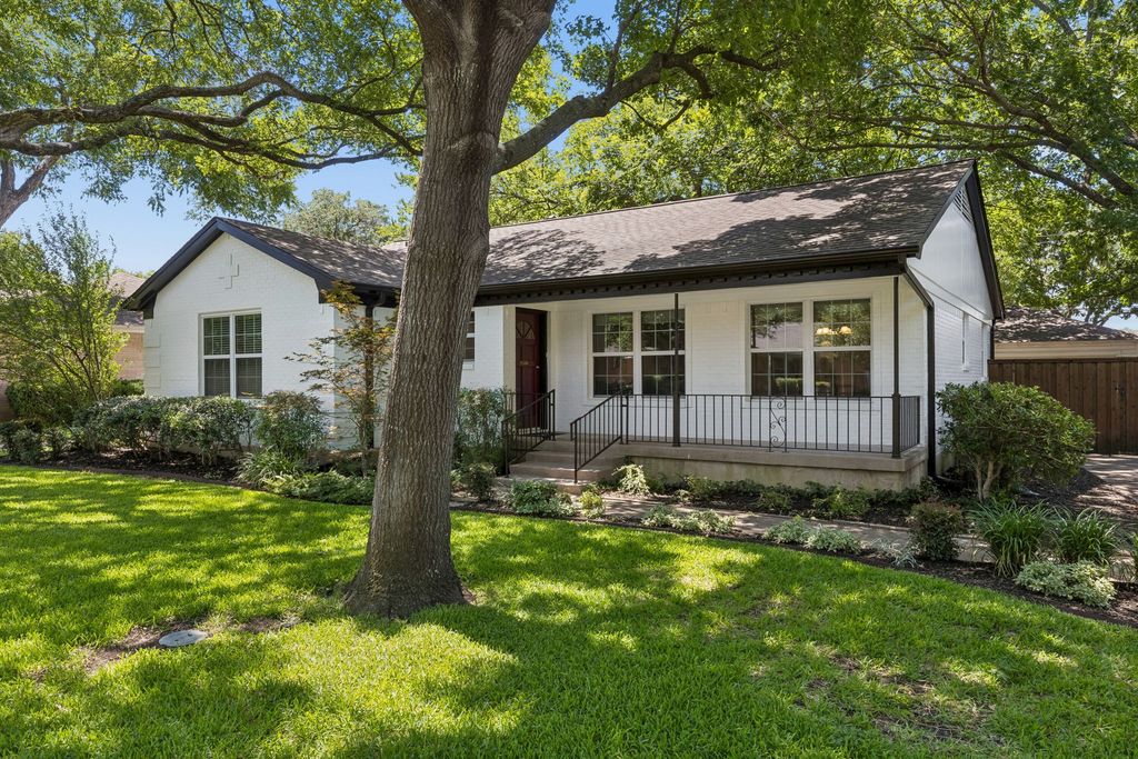 1812 Swan Drive, Dallas, TX 75228