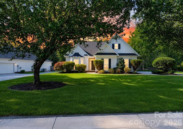 570 Surry Trace Circle NW, Concord, NC 28027