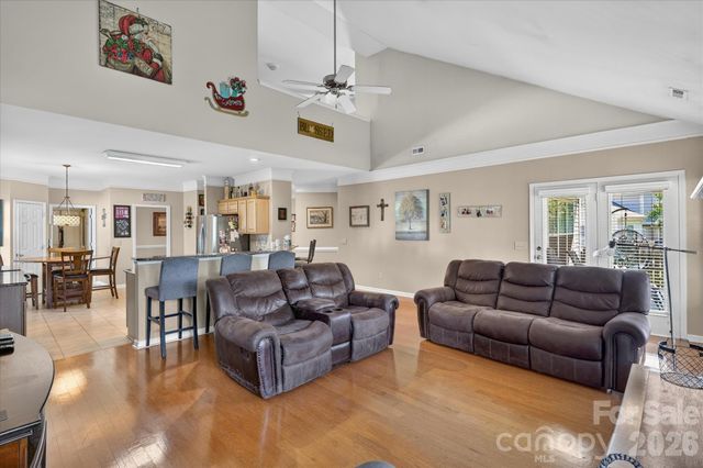 570 Surry Trace Circle NW, Concord, NC 28027