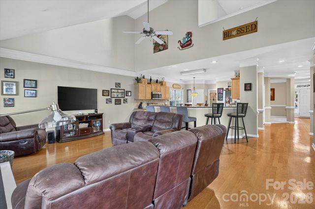 570 Surry Trace Circle NW, Concord, NC 28027