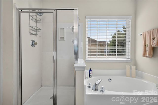 570 Surry Trace Circle NW, Concord, NC 28027