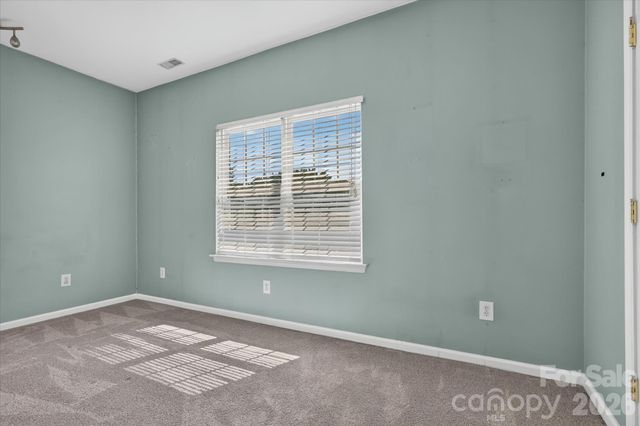 570 Surry Trace Circle NW, Concord, NC 28027