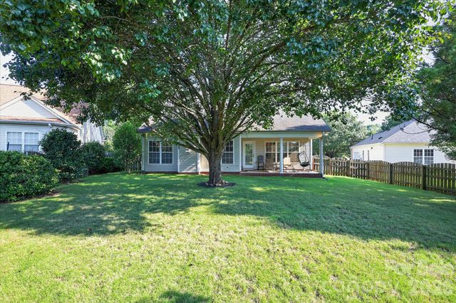570 Surry Trace Circle NW, Concord, NC 28027