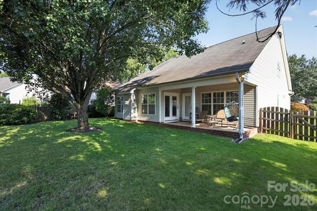 570 Surry Trace Circle NW, Concord, NC 28027
