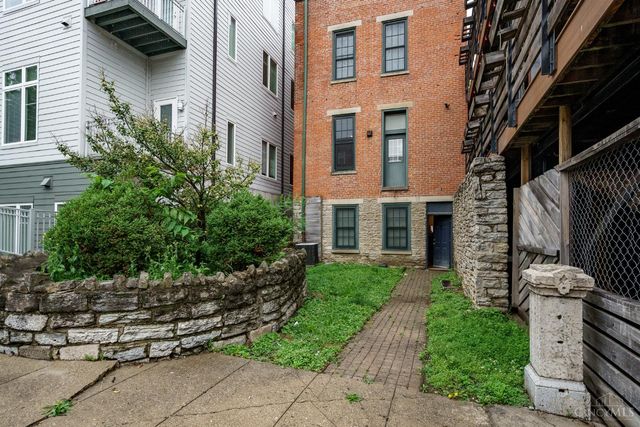 2606 Short Vine Street, Cincinnati, OH 45219