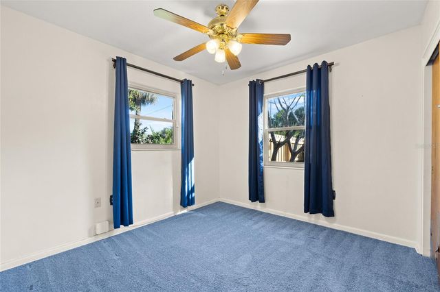 4402 W PAXTON AVENUE, Tampa, FL 33611