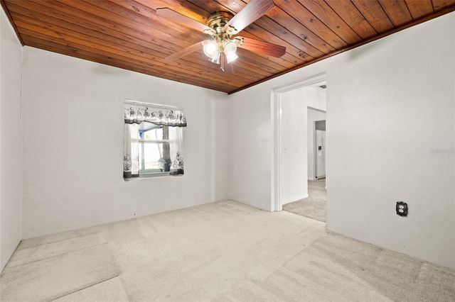 4402 W PAXTON AVENUE, Tampa, FL 33611