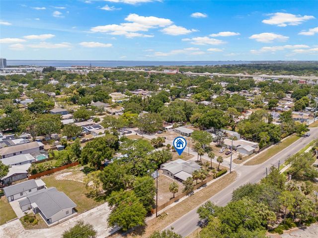 4402 W PAXTON AVENUE, Tampa, FL 33611