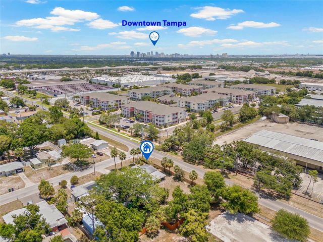 4402 W PAXTON AVENUE, Tampa, FL 33611