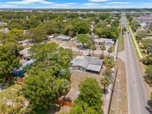 4402 W PAXTON AVENUE, Tampa, FL 33611