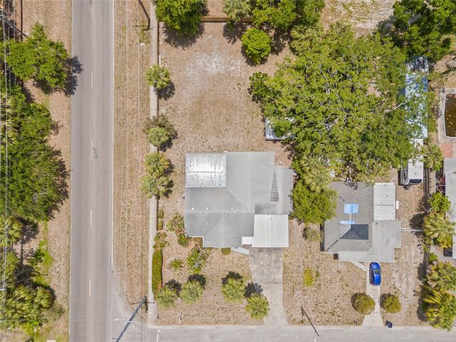 4402 W PAXTON AVENUE, Tampa, FL 33611