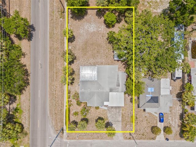 4402 W PAXTON AVENUE, Tampa, FL 33611