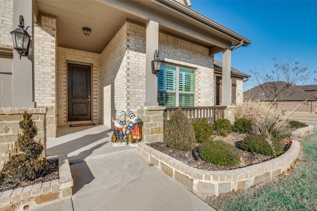 229 Wolf Creek Drive, Waxahachie, TX 75165