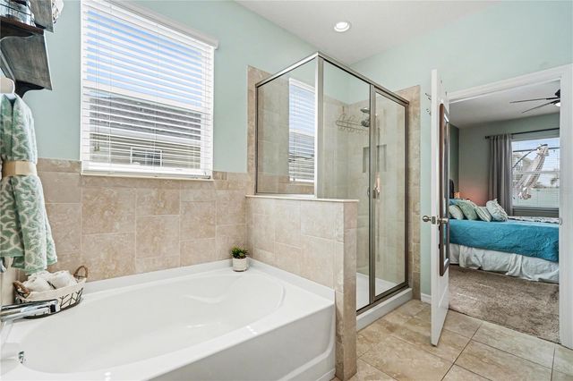 5465 SUNCATCHER DRIVE, Wesley Chapel, FL 33545