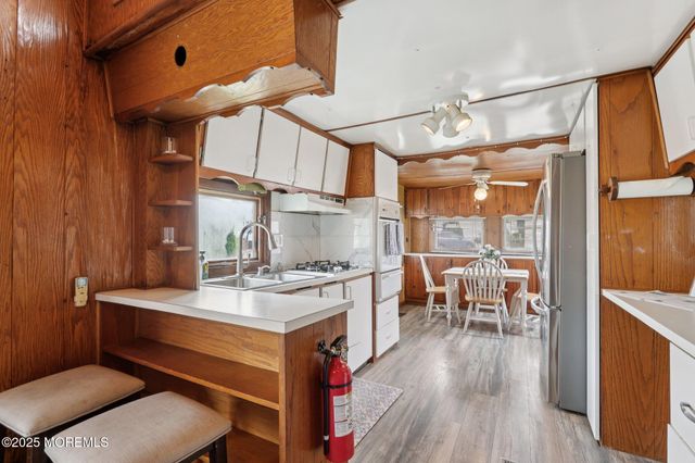 220 W Sylvania Avenue, 16, Neptune City, NJ 07753