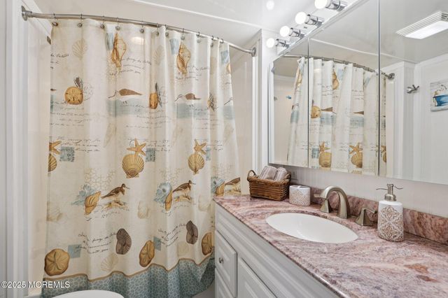 220 W Sylvania Avenue, 16, Neptune City, NJ 07753