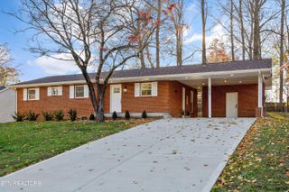 1813 Woodhaven Drive, Knoxville, TN 37914